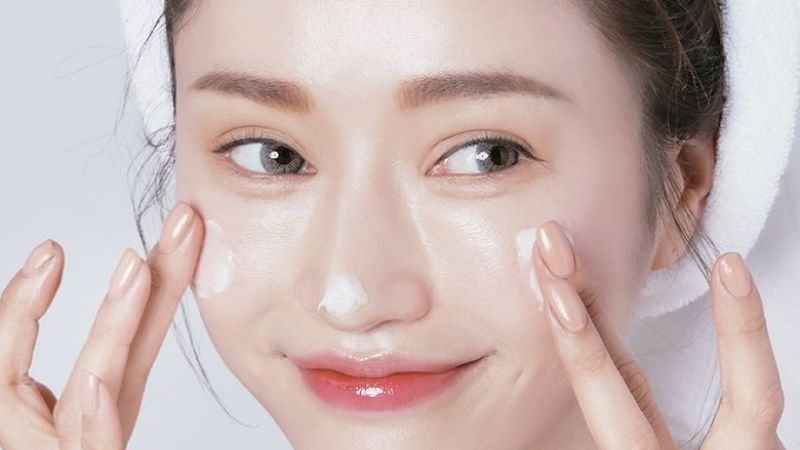 Khuôn mặt, yếu tố thời tiếc, dưỡng da là yếu tố quan trọng