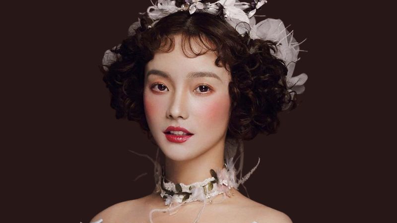 Layout makeup cổ điển quý phái