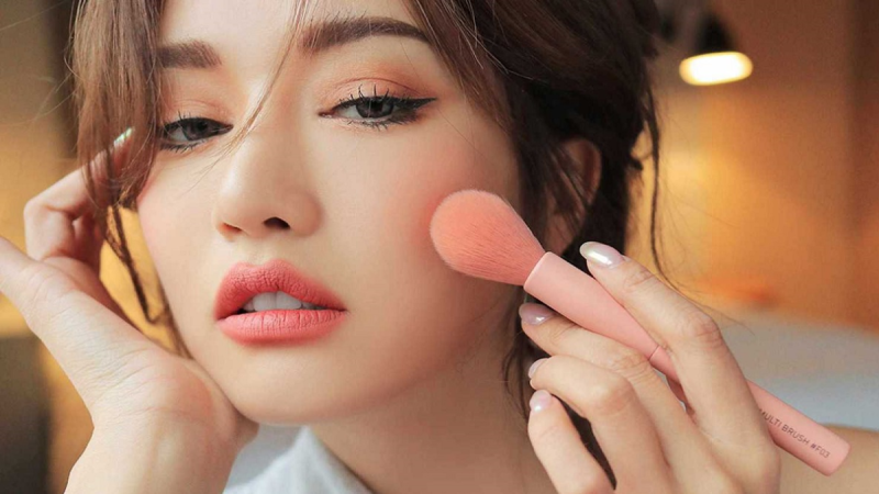 layout-makeup-tet